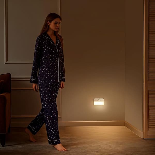 1-Light LED Motion Sensor Night Light, Rechargeable LED Night Light, 35LM Soft White for Stairs, Hallway[4-Pack]