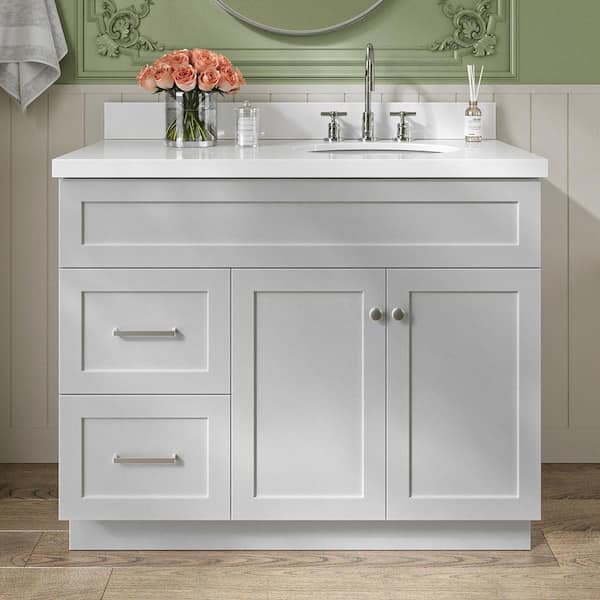 ARIEL Hamlet 43 in. W x 22 in. D x 36 in. H Bath Vanity in Grey with Pure White Quartz Top