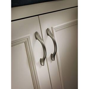 Taryn 3 or 3-3/4 in. (76 or 96mm) Center-to-Center Heirloom Silver Dual Mount Drawer Pull
