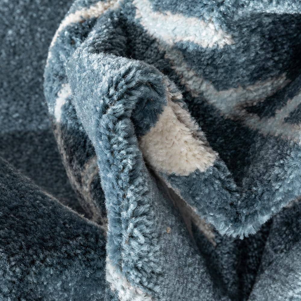 Sydney Dark Blue Geometric Synthetic Rectangular Area Rug