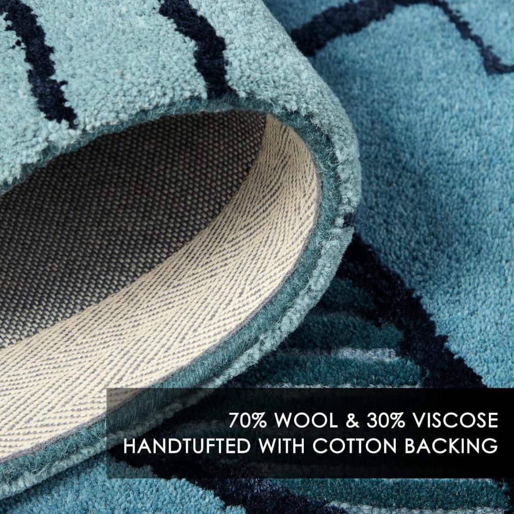 Hand-Tufted Blue Floral Wool and Viscose Area Rug, 5' x 7'