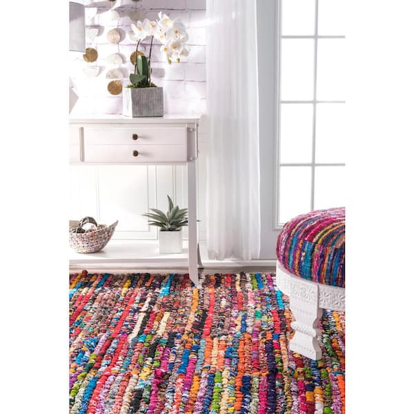 https://images.thdstatic.com/productImages/29cf79e9-3251-49ea-af8b-5b5df55c6523/svn/multi-nuloom-area-rugs-mgnm06a-2608-c3_600.jpg