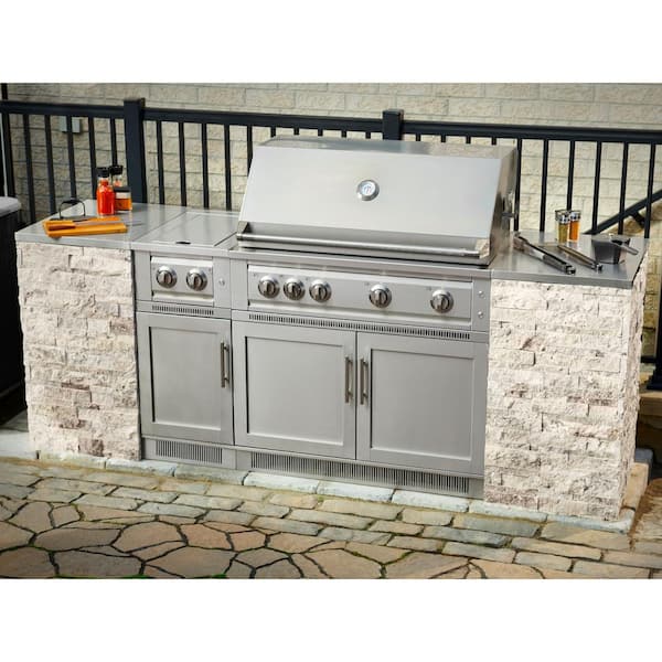 16 Must-Have Outdoor Kitchen Accessories and Appliances