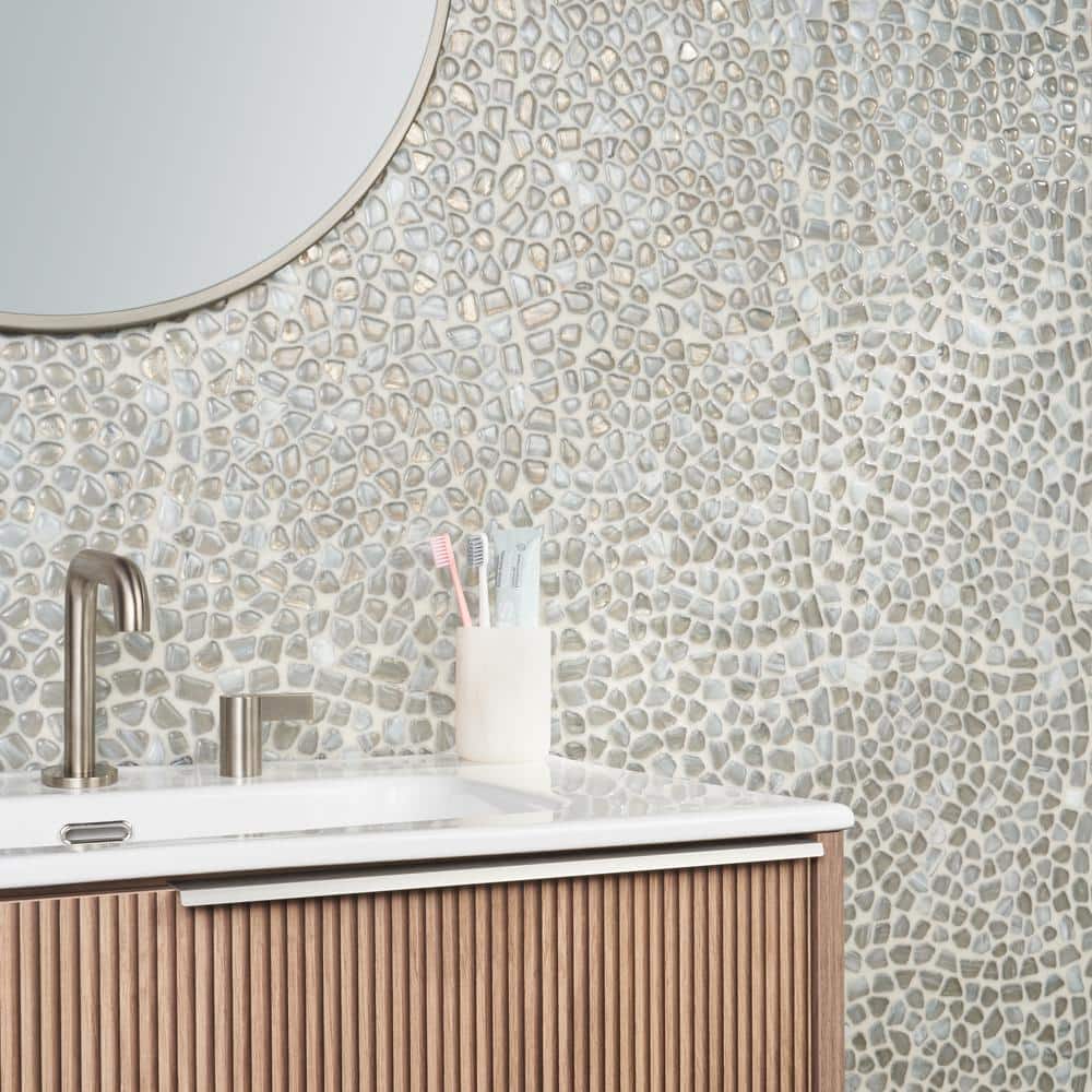 Apollo Pebble Silver Polished Glass Mosaic Tile
