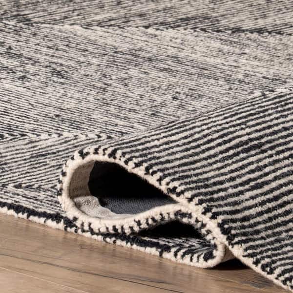 Tufted wool rug See available sizes, Simons Maison