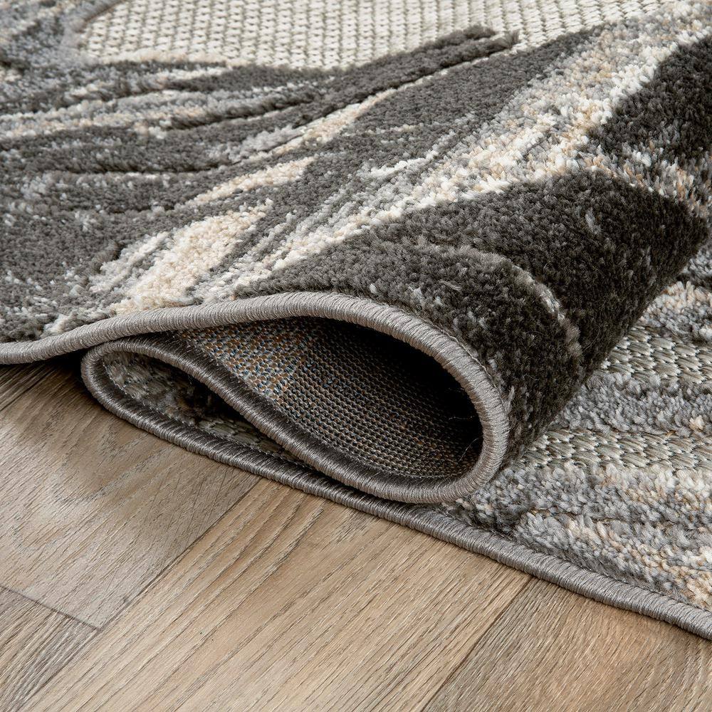 Gray Floral Synthetic 5' x 7' Reversible Area Rug