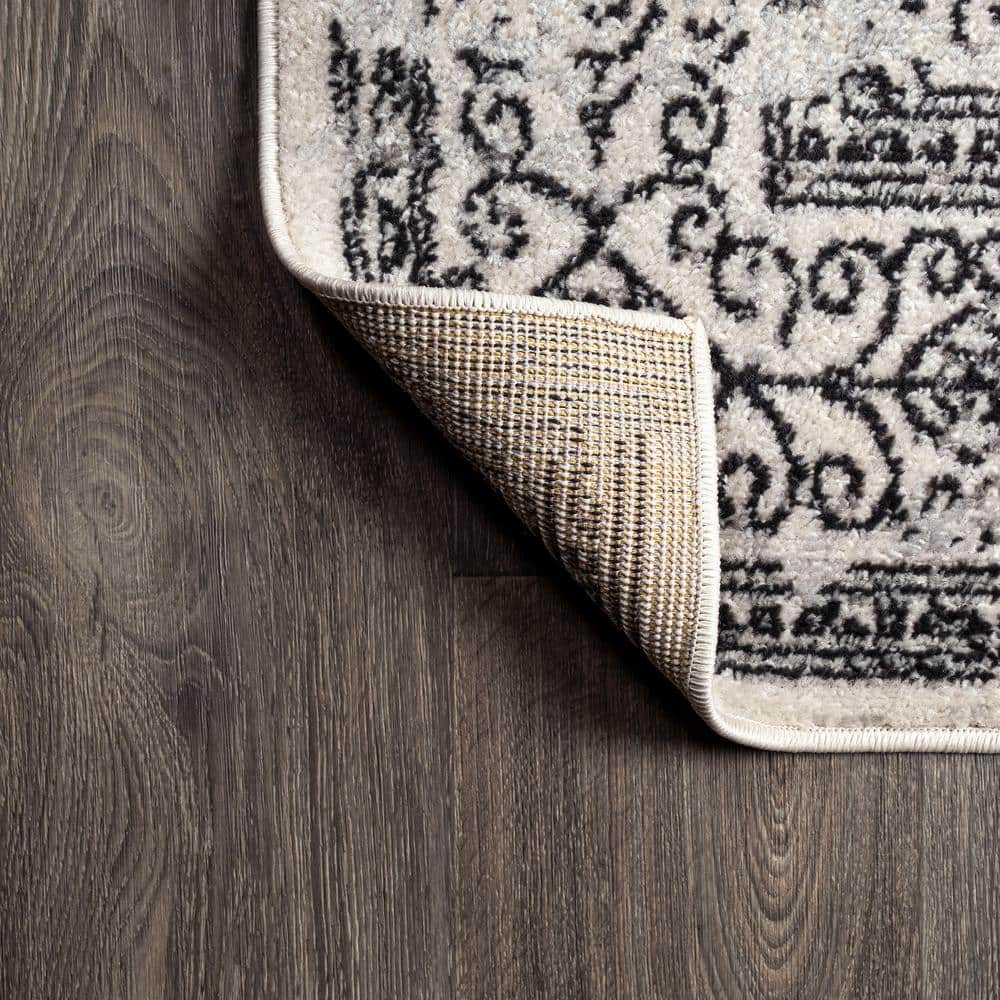 Mediterranean Filigree 8' x 10' Gray/Black Synthetic Area Rug
