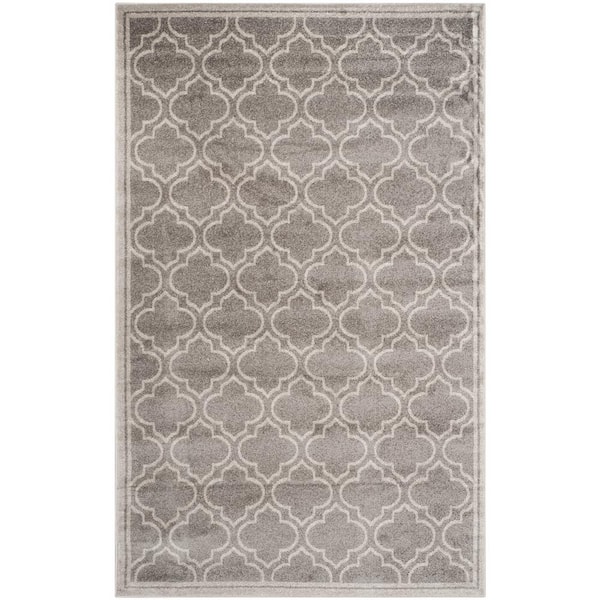 SAFAVIEH Amherst Gray/Light Gray 4 ft. x 6 ft. Geometric Quatrefoil Area Rug