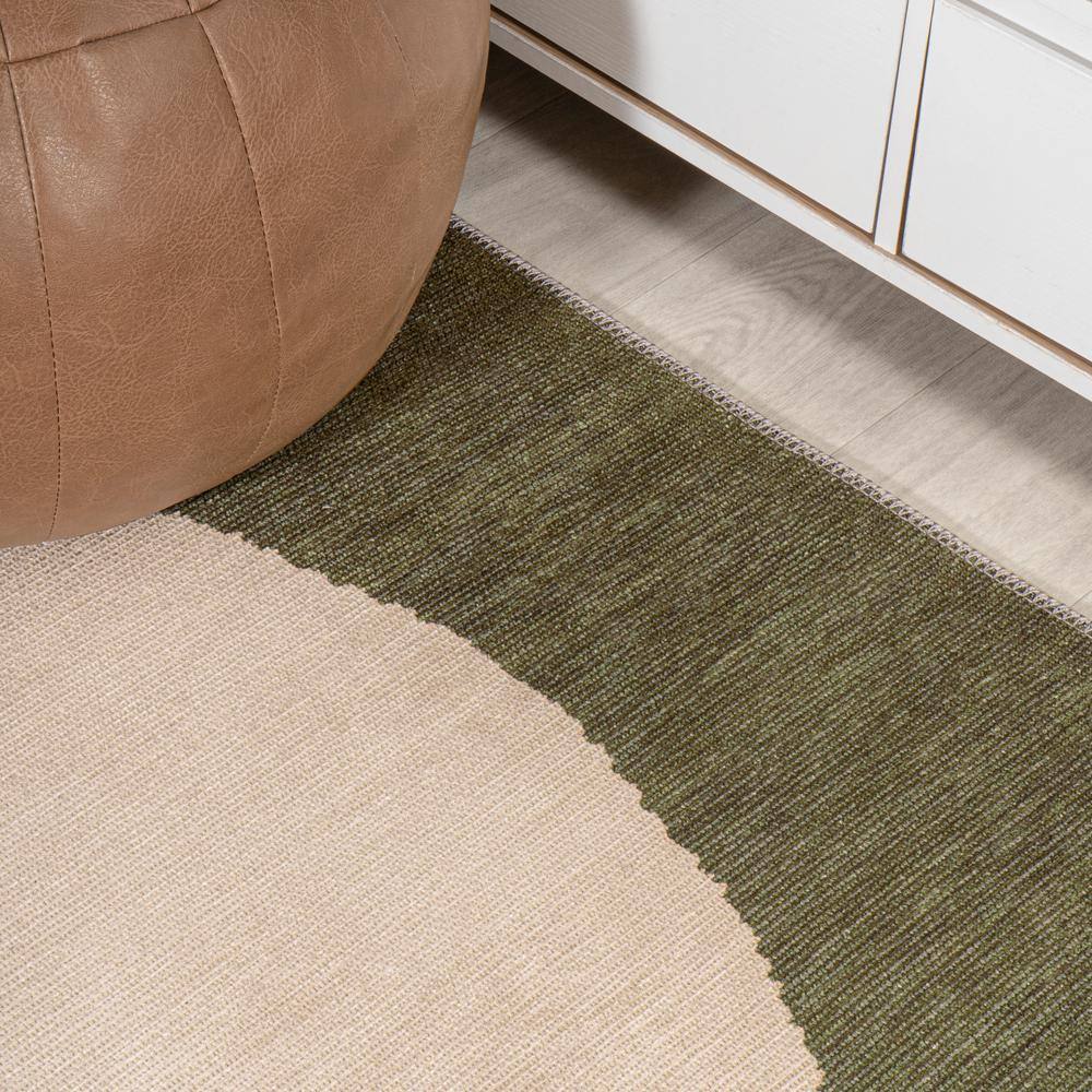 Ivory Geometric Synthetic 8' x 10' Washable Area Rug