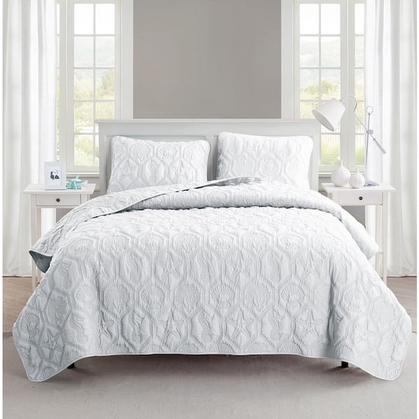 Shore 3-Piece White Solid Microfiber Queen Quilt Set