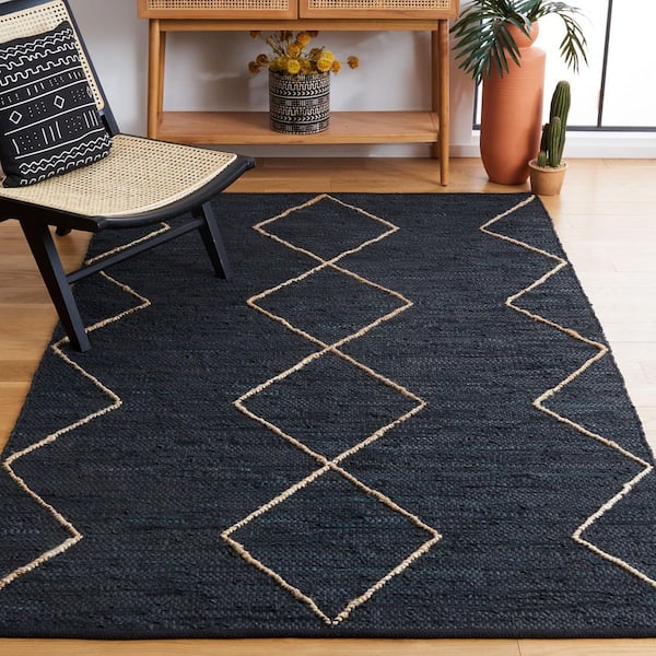 Vintage Leather 6 ft. x 9 ft. Black/Natural Marle Chevron Area Rug