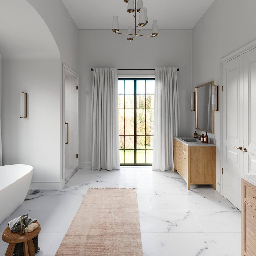 Contemporary Crystal Bay Polished Gold Bathroom Faucet