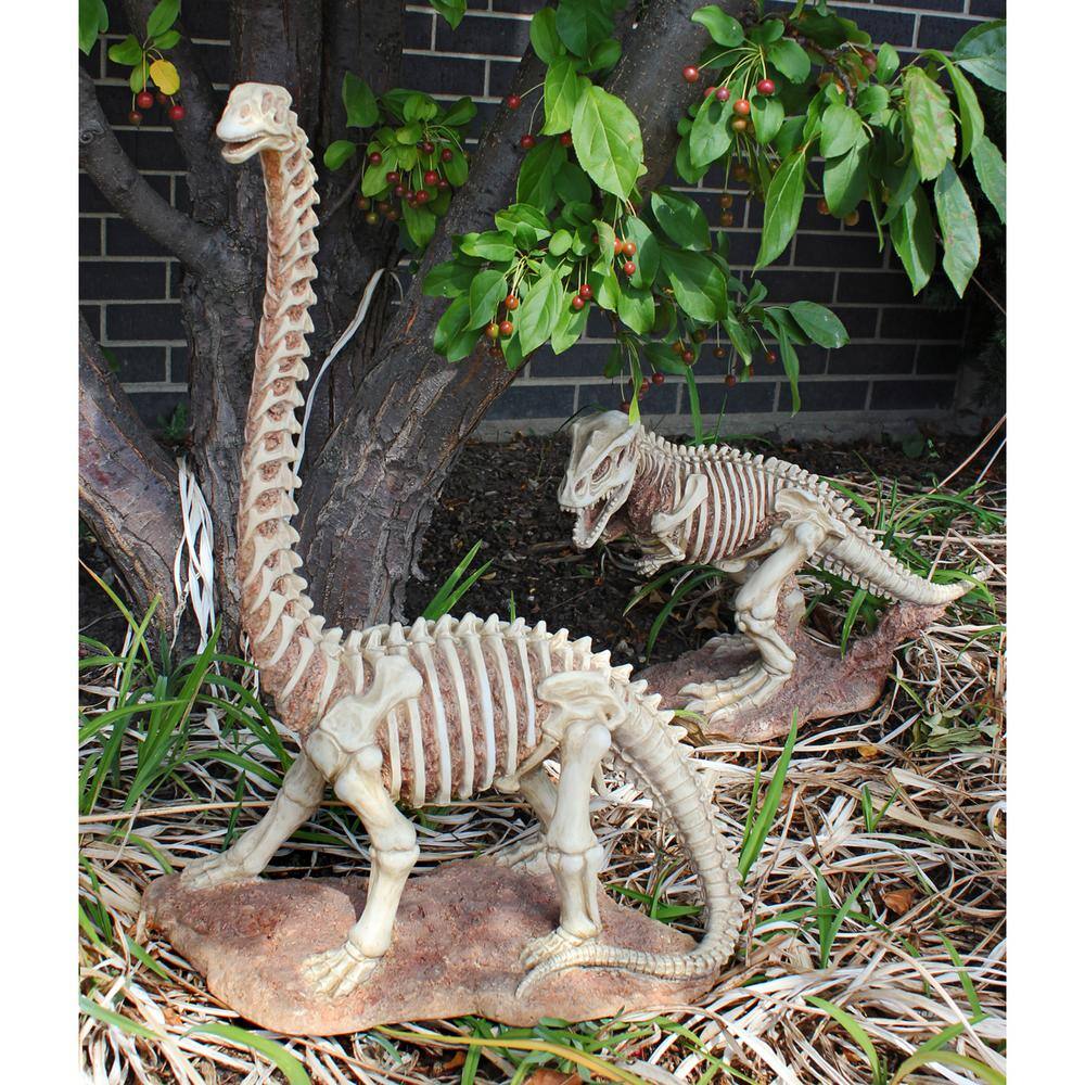 Design Toscano 50.5 in. H Jurassic Sized Deinonychus Dinosaur Statue  NE120002 - The Home Depot