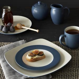 Colorwave Blue 10.75 in. (Blue) Stoneware Square Dinner Plates, (Set of 4)