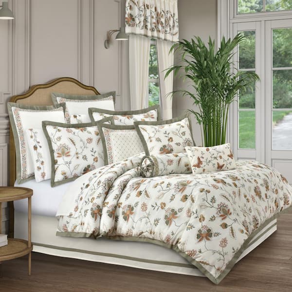 J QUEEN NEW YORK INC Angela 4-Piece. Harvest Polyester California King Comforter Set 92 X 104 in.