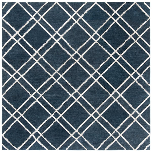 SAFAVIEH Himalaya Navy/Silver 4 ft. x 4 ft. Geometric Diamonds Square Area Rug
