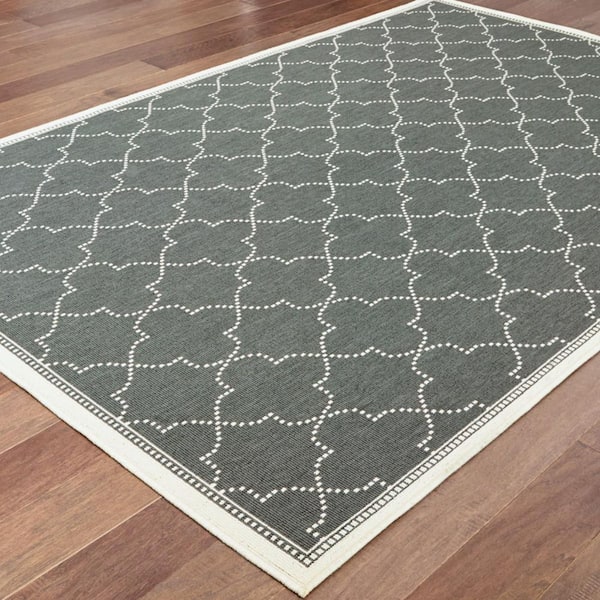 Gray, Ivory 2 ft. x 4 ft. Loomed Geometric Polypropylene Rectangle Indoor/Outdoor Area Rug