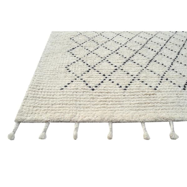 Vaughan Light Gold/Ivory 2 ft. x 11 ft. Indoor Runner Rug