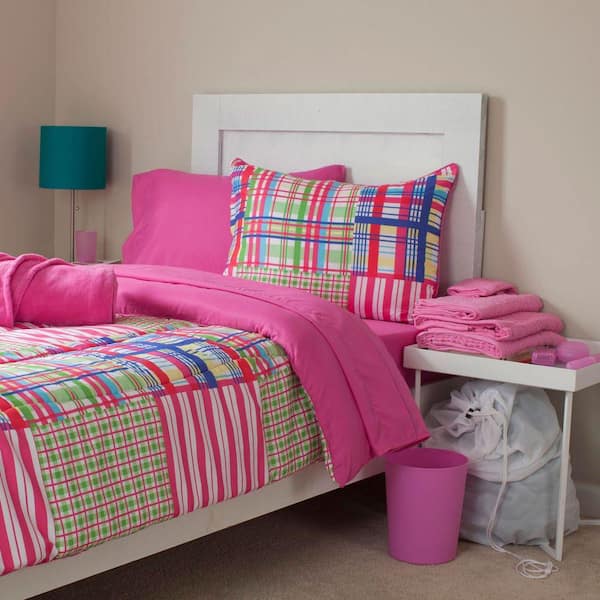 Lavish Home Nora Reversible 25-Piece Full Dorm Linen Set in Pink