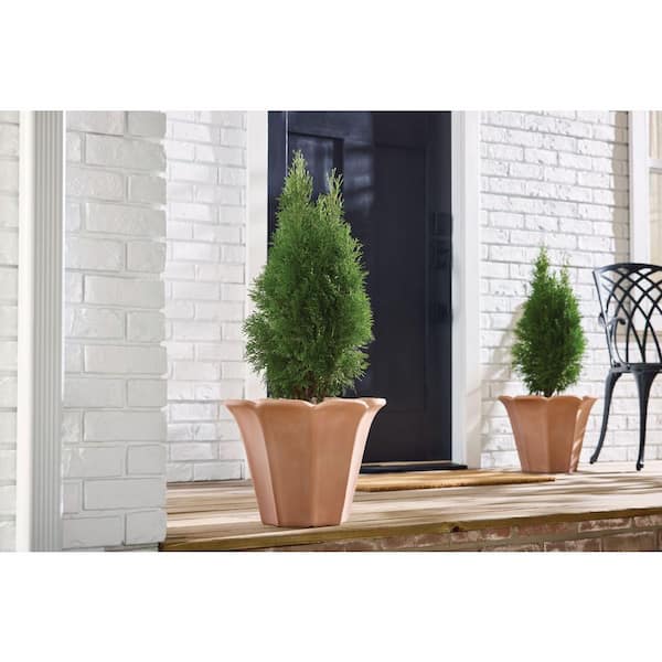 Ludlow Large Orange Composite Decorative Planter (15.5 in. L x 15.5 in. W x 11.8 in. H)