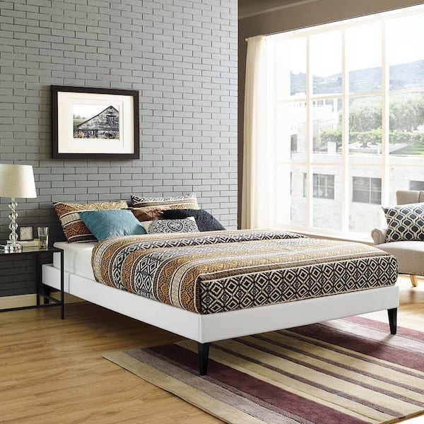 Sharon White Vinyl Frame Full Platform Bed with Squared Tapered Legs