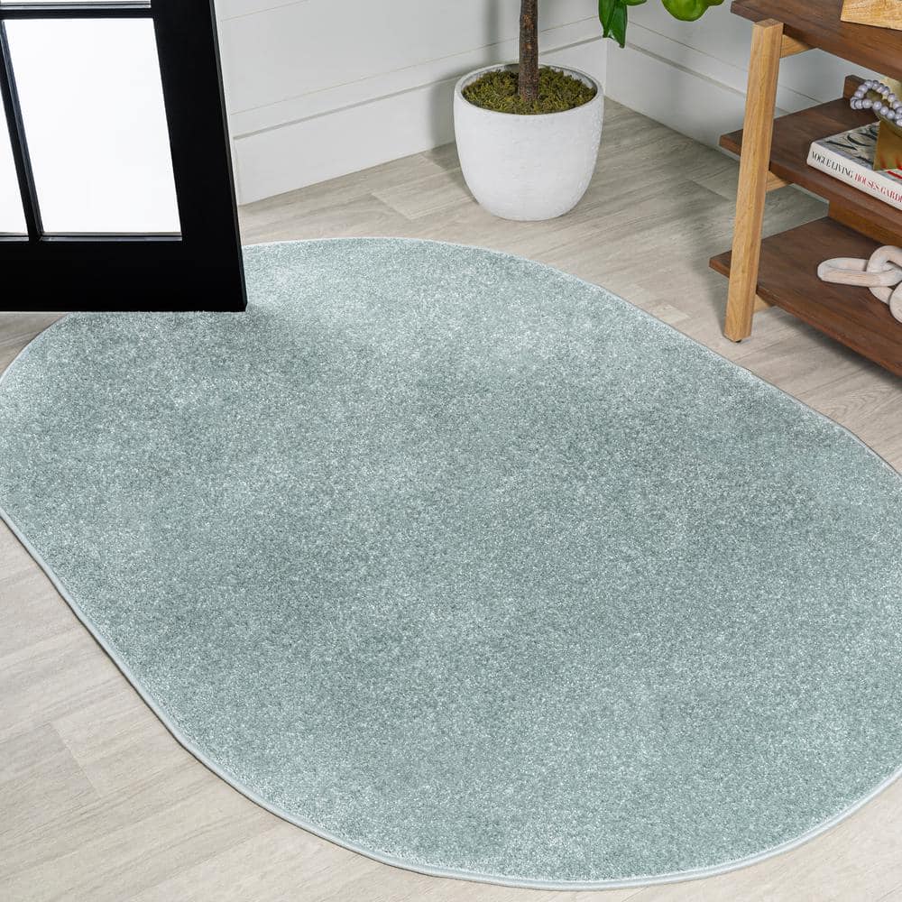 JONATHAN Y Haze Solid Low-Pile Light Blue 6 ft. x 9 ft. Oval Area Rug ...