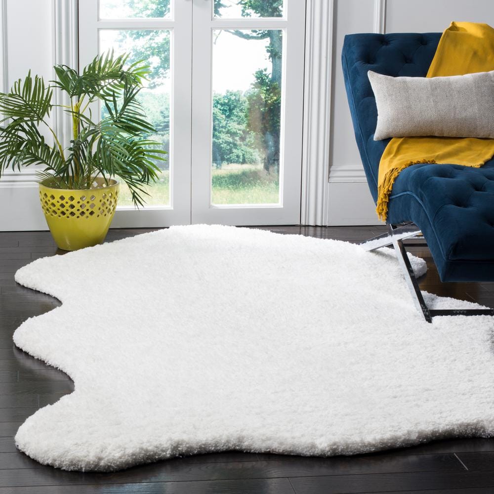 Ivory 30" Hand-Tufted Synthetic Sheepskin Shag Rug