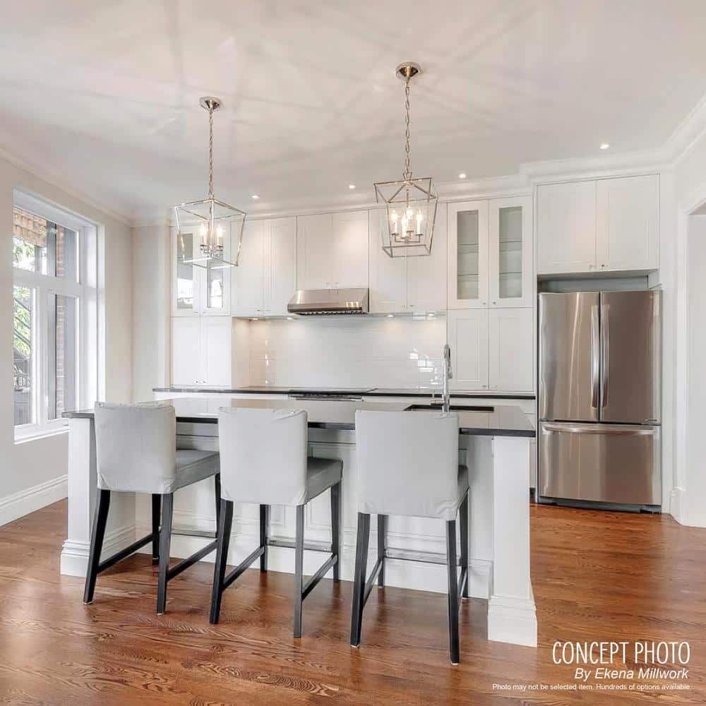 Cole Smooth White Urethane Crown Corner Moulding