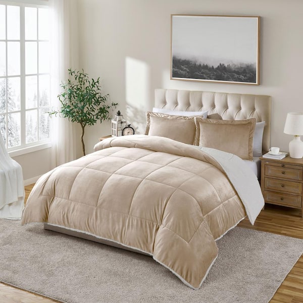 Premium Cold Weather 3-Piece Camel Reversible Micromink and Sherpa King Polyester Comforter Set