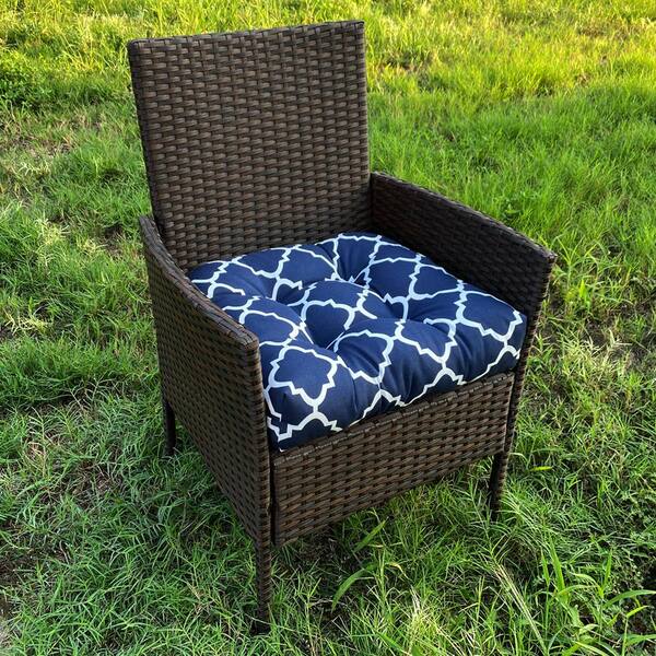 https://images.thdstatic.com/productImages/2aed1588-df07-4854-9854-16d02f5f7f62/svn/lounge-chair-cushions-vm804-1-76_600.jpg