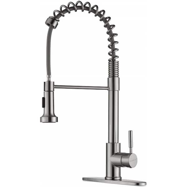 ELLO&ALLO Single-Handle Pull-Down Sprayer Kitchen Faucet with Deck Plate in Stainless