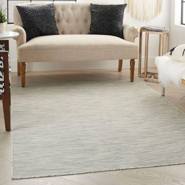 Positano Light Grey 5 ft. x 7 ft. Solid Modern Indoor/Outdoor Patio Patio Area Rug