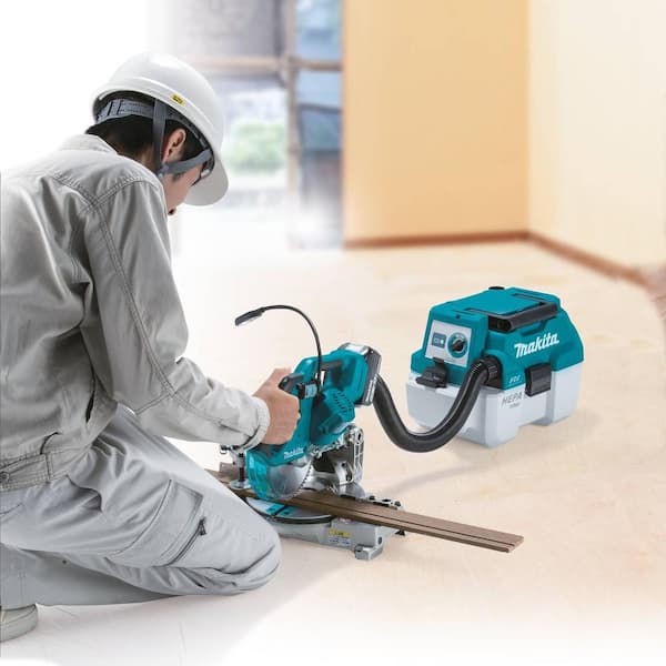 Makita 18V 5.0 Ah LXT Lithium-Ion Brushless Cordless 2 Gal. HEPA