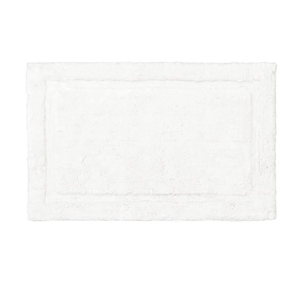 Jean Pierre NEW YORK Lydia Border White 27 in. x 45 in. Cotton Plush