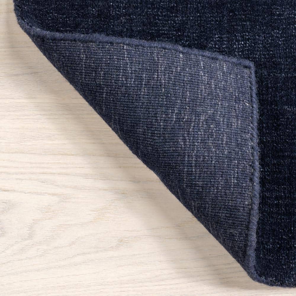 Midnight Blue 4' x 6' Handmade Wool and Viscose Area Rug