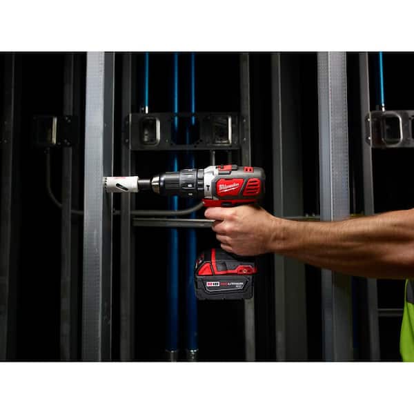 https://images.thdstatic.com/productImages/2b19fc78-bace-4aac-b2bd-0431615412a7/svn/milwaukee-power-tool-combo-kits-2696-26-2630-20-31_600.jpg