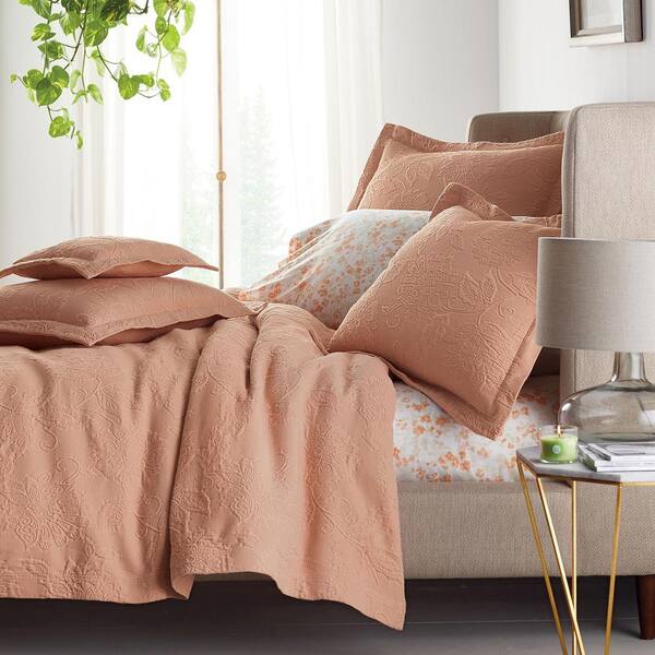 The Company Putnam Matelasse C Cotton King Bedspread 50170m K Home Depot The Company Putnam Matelasse, What Are The Dimensions Of A King Bedspread