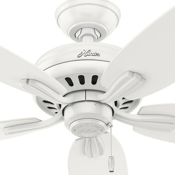 Hunter 52" Newsome White Ceiling Fan with Light 