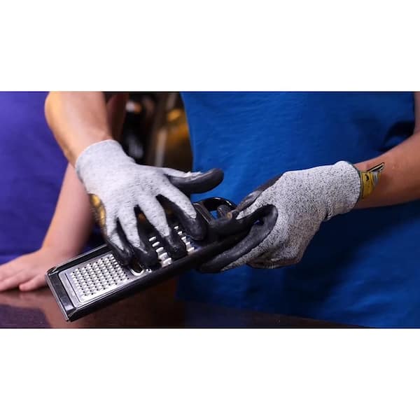 https://images.thdstatic.com/productImages/2b2a0361-cd4f-4892-828f-936dcb7034ae/svn/g-f-products-work-gloves-22600l-66_600.jpg