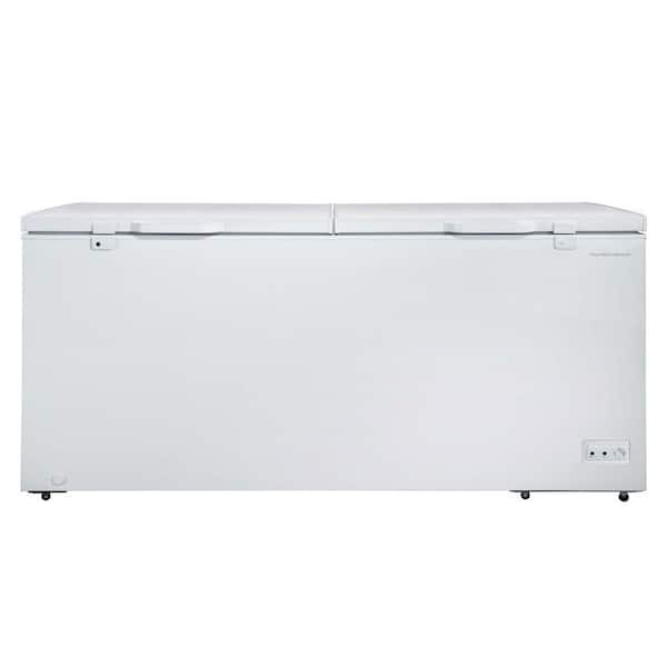 82 in 30 cu. ft. Manual Defrost Dual Door Chest Freezer in White