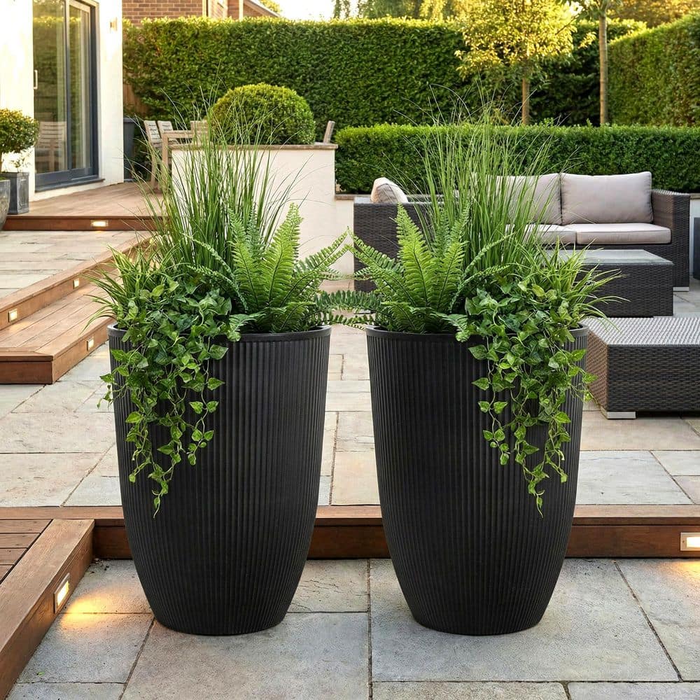 Dovelina 16.9 in. D Black Plastic All-Weather Pedestal Planter Set