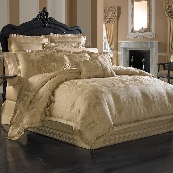 J QUEEN NEW YORK INC Nottingham Gold Polyester King 4-Piece Comforter Set