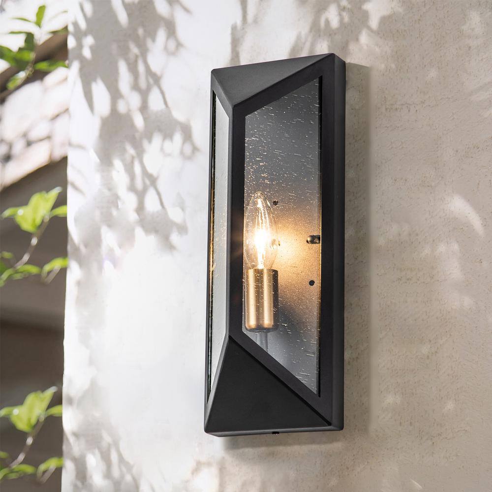 EDISLIVE Gillingham Black 1-Light Outdoor Wall Sconce Clear Seeded ...