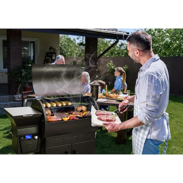 Z GRILLS 697 sq. in Pellet Grill in Black with Latest PID V2