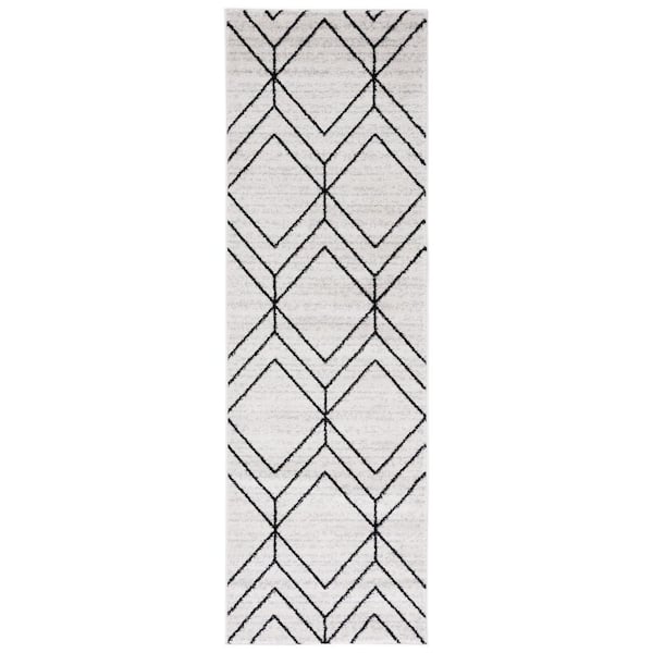 Adirondack 3 ft. x 14 ft. Light Gray/Black Diamond Runner Rug
