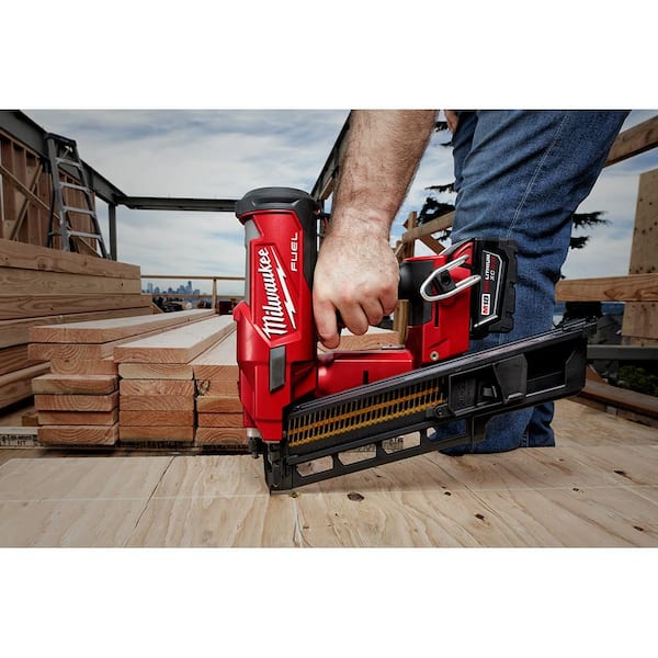 Milwaukee M18 FUEL 3-1/2 in. 18-Volt 21-Degree Lithium-Ion