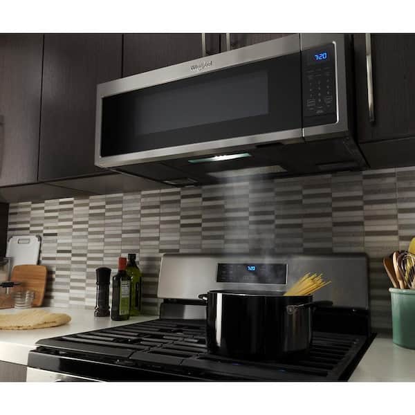 https://images.thdstatic.com/productImages/2b4b3bf0-4b65-4b73-9b81-cc39a2b7d118/svn/stainless-steel-whirlpool-over-the-range-microwaves-wml35011ks-fa_600.jpg