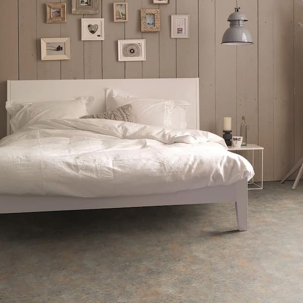Marmoleum Cinch Loc Seal Granada 9.8 mm Thick x 11.81 in. Wide X 11.81 in. Length Laminate Floor Tile (6.78 sq. ft/Case)