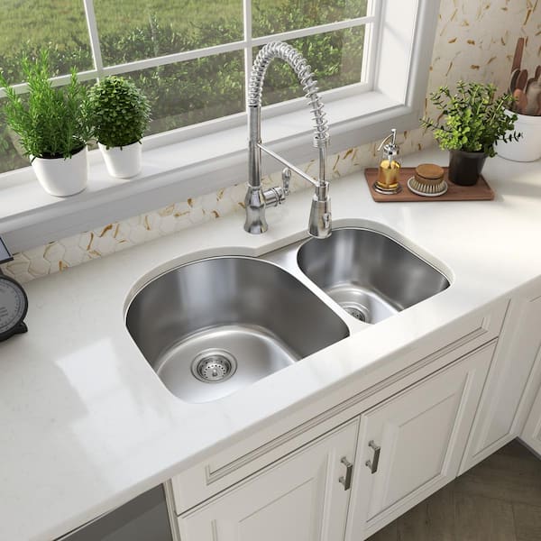 Undermount Stainless Steel 31 in. 0-Hole Double Bowl Kitchen Sink