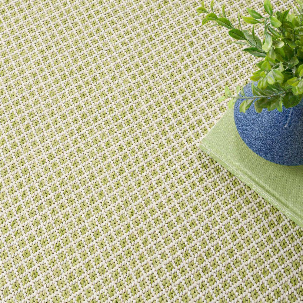 Courtyard Ivory Green 4' Square Geometric Outdoor Rug